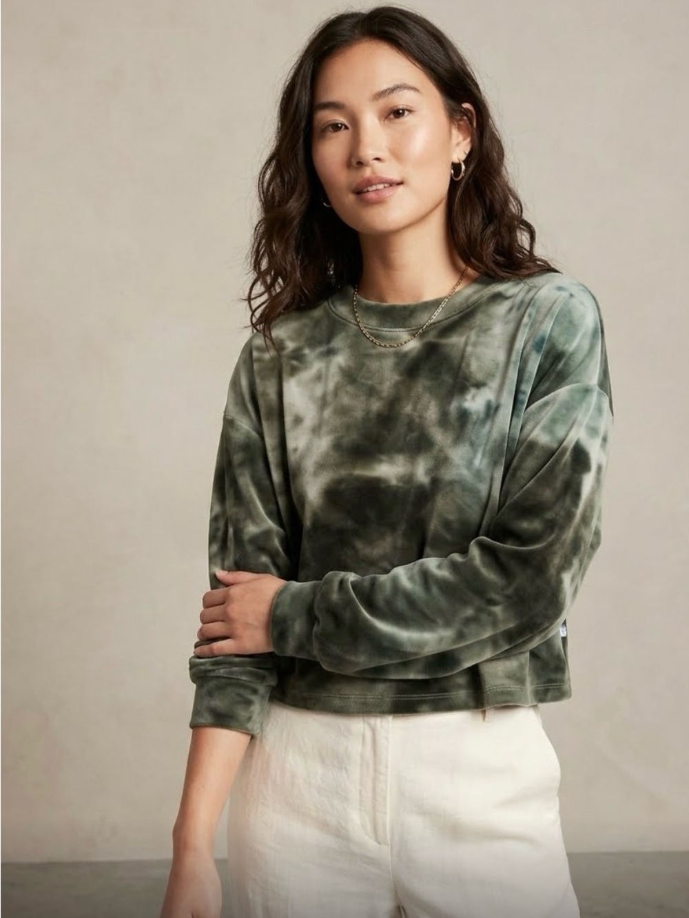 Old Navy Olive Green Tie-Dye VELOUR Crewneck Cropped Sweater